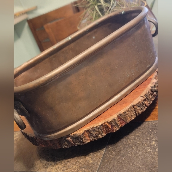 Antique Hand Crafted Copper Cauldron Vessel Tub Planter Cast Hnd Rivited Marked - Picture 2 of 13